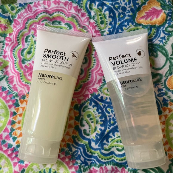 Yellow and White Hair Styling Essentials for Perfect Smooth and Volume - Picture 3 of 3